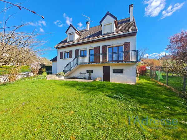 Maison de 8 pièces, 6 chambres, 150 m² La Norville