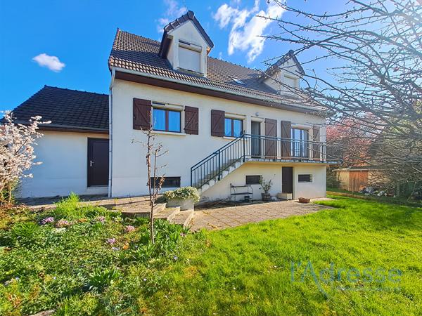 Maison de 8 pièces, 6 chambres, 150 m² La Norville