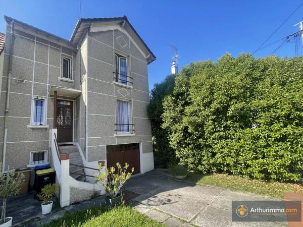 Vente                                                      Maison
                        
                     5 pièces                      93 m2                     à Livry-Gargan
