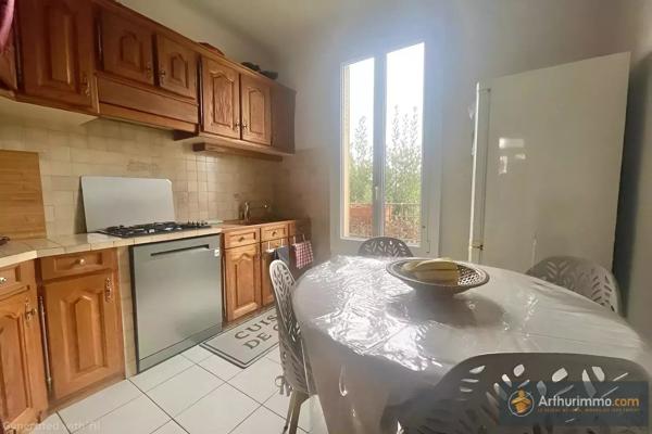 Vente                                                      Maison
                        
                     5 pièces                      93 m2                     à Livry-Gargan
