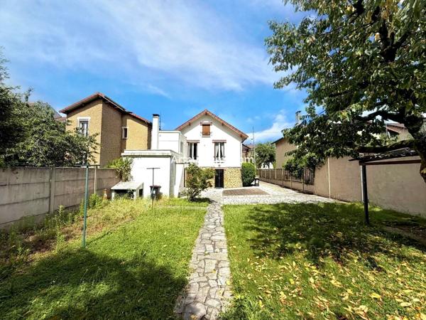 Vente                                                      Maison
                        
                     4 pièces                      77 m2                     à Sucy-en-Brie