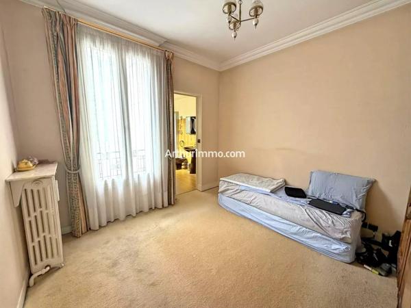 Vente                                                      Maison
                        
                     4 pièces                      77 m2                     à Sucy-en-Brie