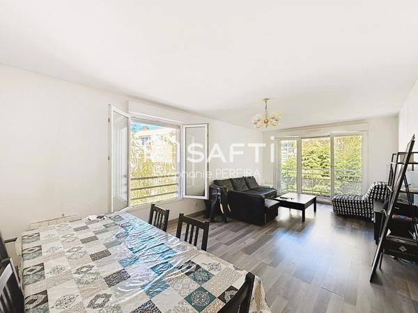 Appartement 3 pièces : dernier étage avec balcon