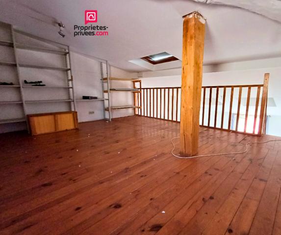 APPARTEMENT DUPLEX AVEC MEZZANINE - Idéal investisseurs !