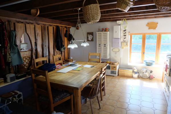 Maison en pierre avec piscine