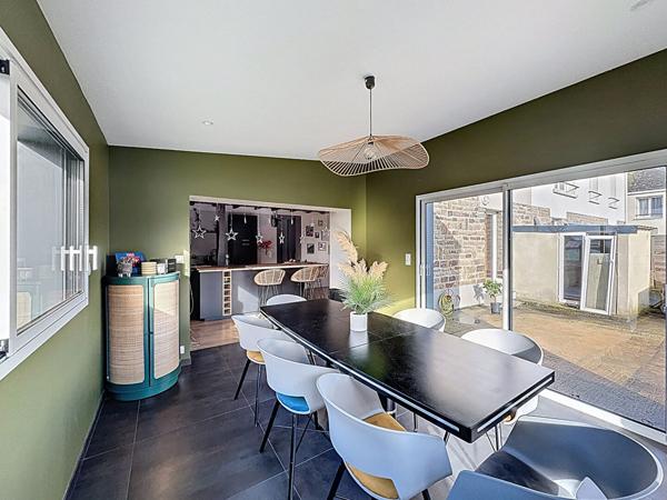 Inzinzac-Lochrist - Maison 142 m² des années 60 - 5 chambres - jardin