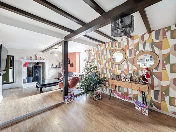 Inzinzac-Lochrist - Maison 142 m² des années 60 - 5 chambres - jardin