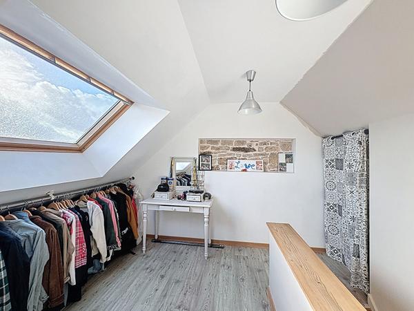 Inzinzac-Lochrist - Maison 142 m² des années 60 - 5 chambres - jardin