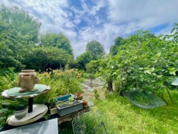 Maison de caractère fin XIXᵉ siècle – 7 pièces – Jardin arboré de 561 m² – Ermont