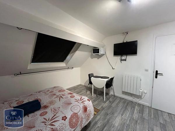 Appartement à louer 1 pièce 17m² Saint-Quentin (02100)