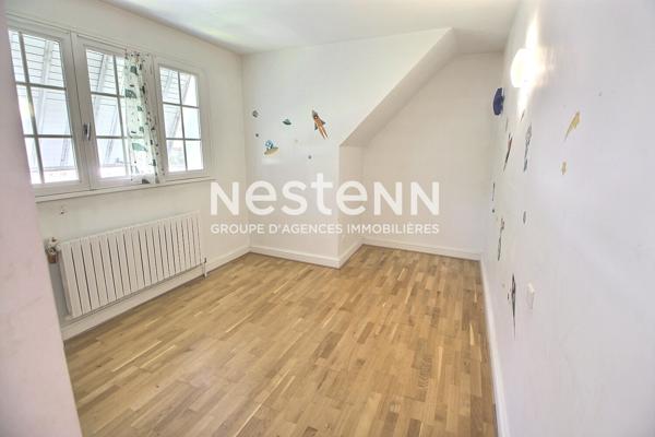 MAISON#VENISSIEUX#133M2 #CENTRE VILLE# TRAMWAY T4# ECOLE# SECTEUR RESIDENTIEL#JARDIN#GARAGE#CAVE#TRANSPORTS