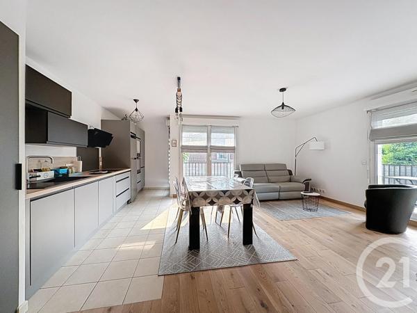 Appartement F3 à vendre  3 pièces - 60,74 m2 MONTEREAU FAULT YONNE - 77