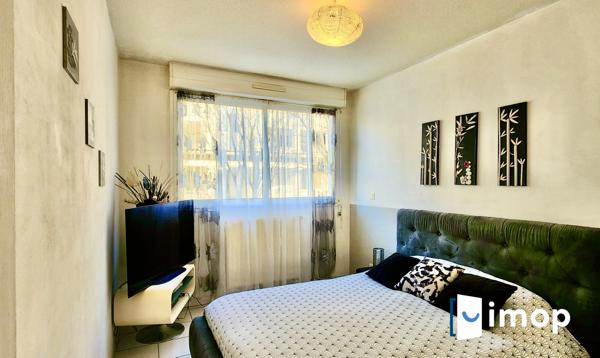 F3 bénéficiant d'une superbe terrasse couverte de 26m2