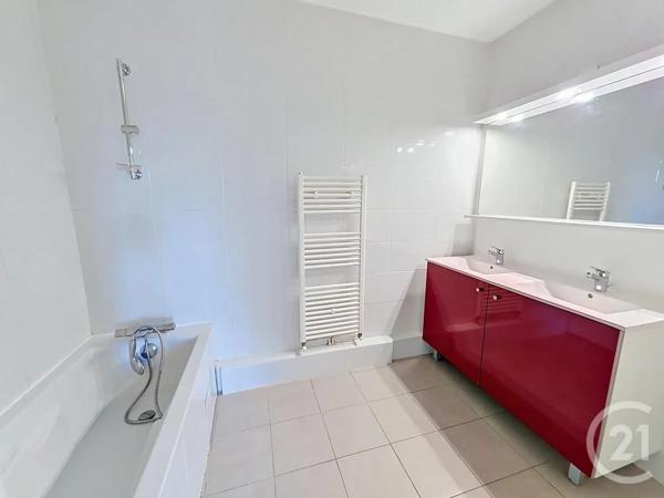 Appartement T2 à vendre  4 pièces - 82 m 2   CENON  - 33