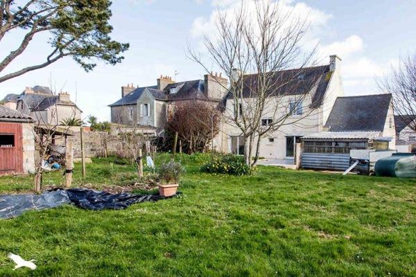 Maison à vendre |  Saint-Pol-de-Léon |  6 pièces | 118 m²
