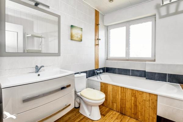 Maison à vendre |  Saint-Pol-de-Léon |  6 pièces | 118 m²