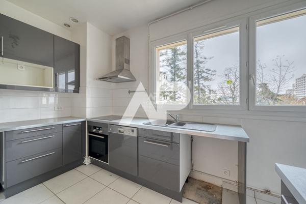 Appartement Nanterre 4 pièces 79 m2, proche Centre-Ville €389 000 ** - Référence 15329