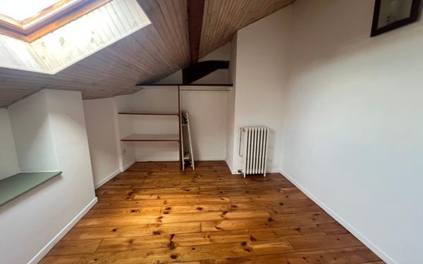 Appartement à louer    3 pièces • 73,34 m2 Tarbes