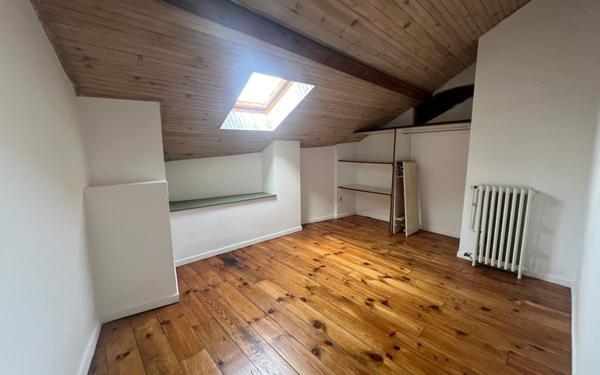 Appartement à louer    3 pièces • 73,34 m2 Tarbes