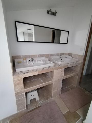 Maison traditionnelle de 330 m²