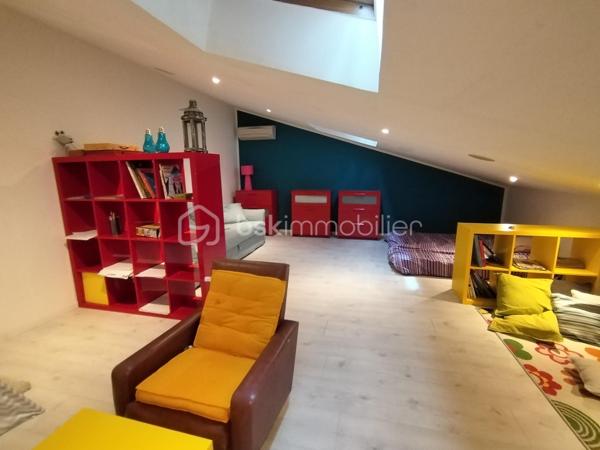 Maison traditionnelle de 330 m²