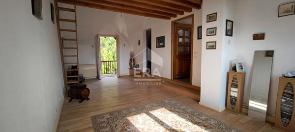 Maison familiale 218 m² - 6 chambres dont 1 de plain-pied - Villeneuve En Perseigne - Garage - Dépendances