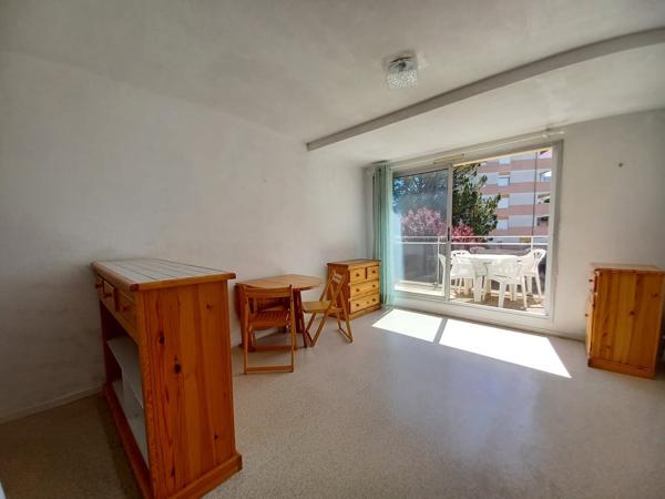 Parking + appartement
