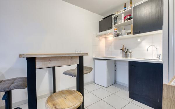 Appartement à vendre    2 pièces • 39,76 m2 Pessac