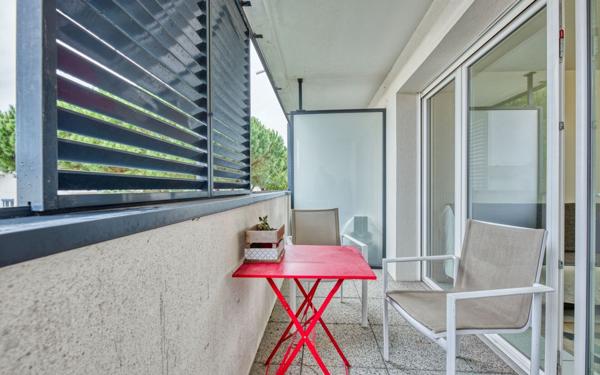 Appartement à vendre    2 pièces • 39,76 m2 Pessac