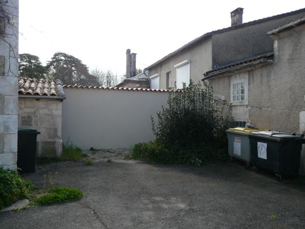 ⚜ BOURG CHARENTE à Louer Local Commercial/Artisanal Boulangerie et Logement de Fonction ⚜