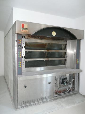 ⚜ BOURG CHARENTE à Louer Local Commercial/Artisanal Boulangerie et Logement de Fonction ⚜