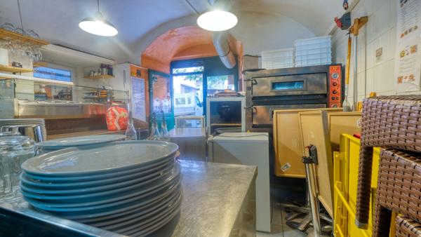 Vente local commercial - Fond de commerce Bastia 21 m² et terrasse