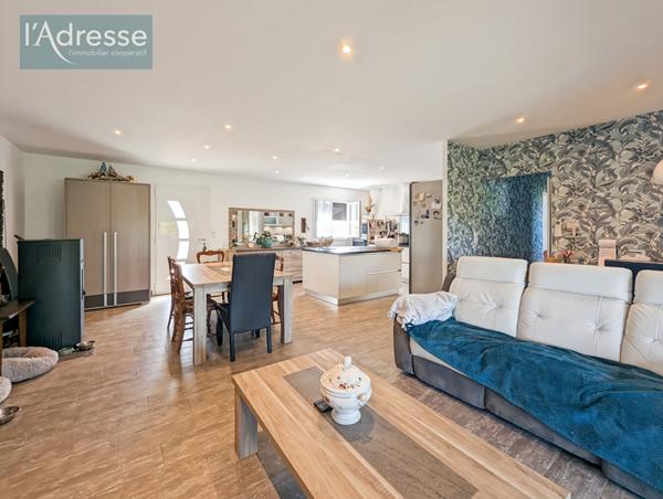 Maison rénovée de 147 m² avec jardin sur les hauteurs de Puy-l'Evêque