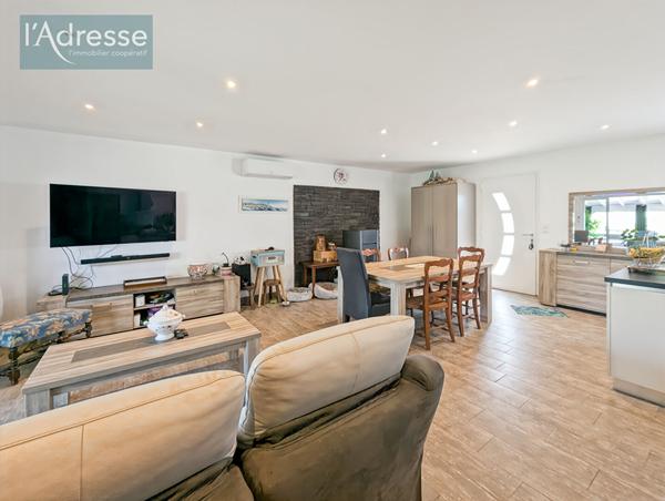 Maison rénovée de 147 m² avec jardin sur les hauteurs de Puy-l'Evêque