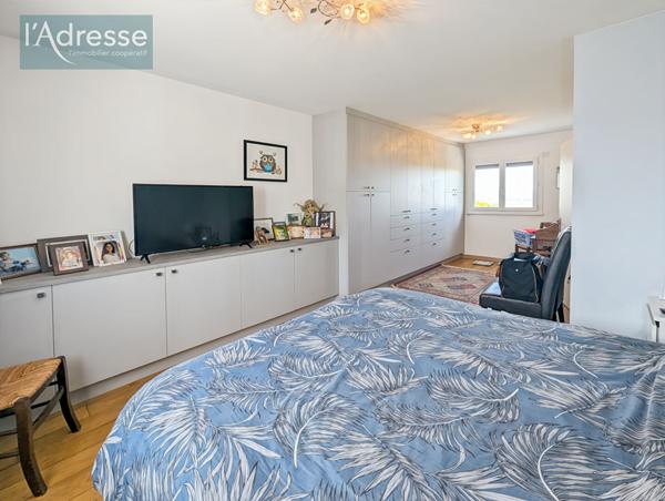 Maison rénovée de 147 m² avec jardin sur les hauteurs de Puy-l'Evêque