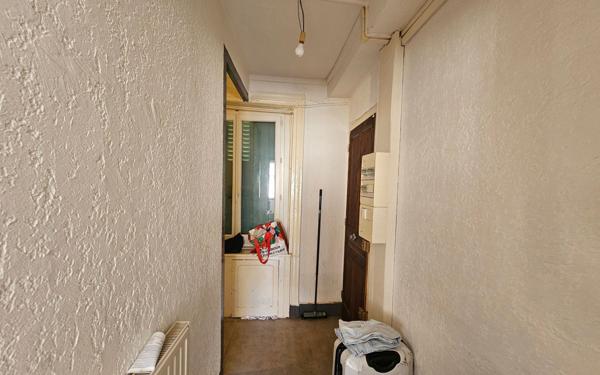 Appartement à vendre    2 pièces • 49,96 m2 Saint-Étienne