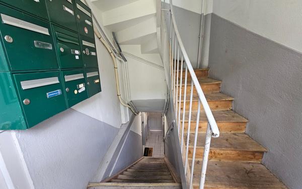 Appartement à vendre    2 pièces • 49,96 m2 Saint-Étienne