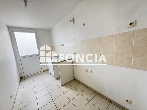 Location Appartement 4 pièces 96.73 m² - 22-24 RUE DU MAINE Saint Nazaire 44600