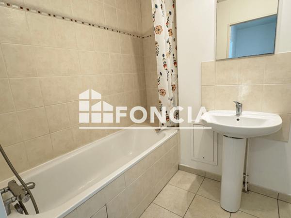 Location Appartement 4 pièces 96.73 m² - 22-24 RUE DU MAINE Saint Nazaire 44600