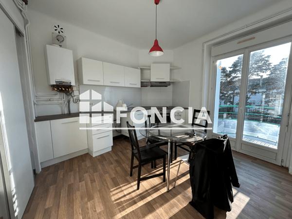Location Appartement 3 pièces 71.41 m² - 7 RUE DES PERRIERES Nantes 44000