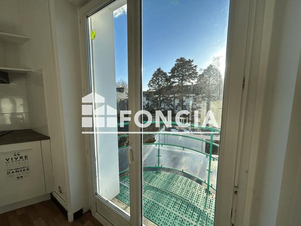 Location Appartement 3 pièces 71.41 m² - 7 RUE DES PERRIERES Nantes 44000