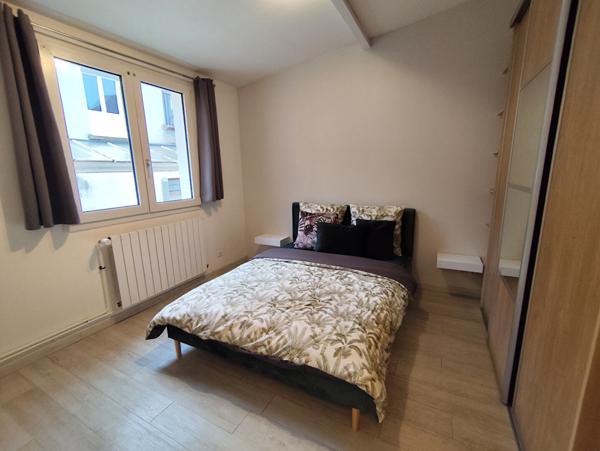 Immeuble Cergy 6 pièces 82.90 m2