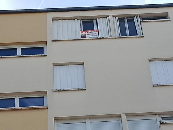 A saisir appartement de type 3,quartier calme dans la ville de Chateauroux,à rénover entiérement,travaux de copropriété prevu pour Septembre