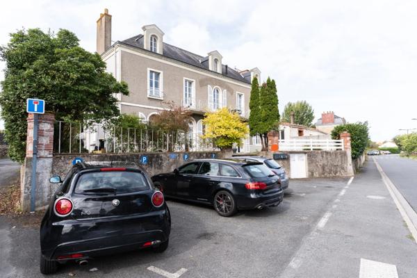 Propriete à vendre 17 pièces CLISSON (44)