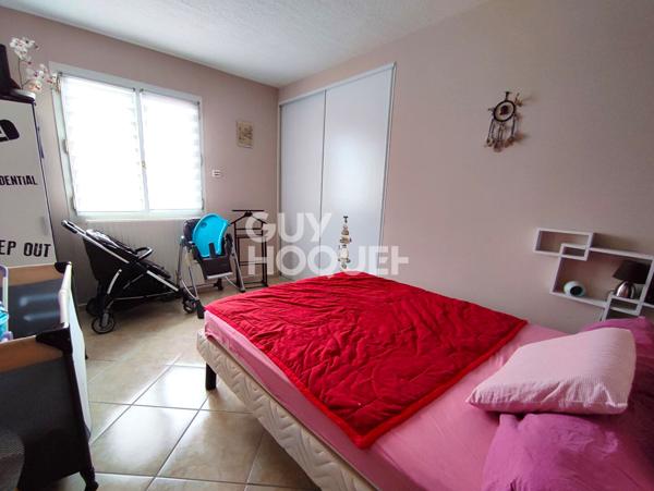 Maison T6 195 m² habitables parcelle de 2300 m² piscine intérieure