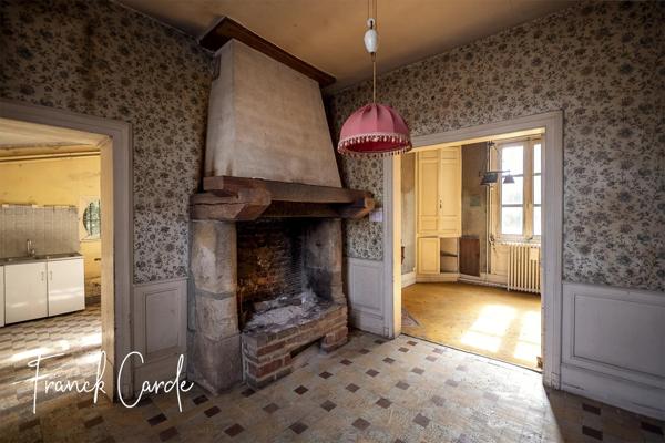 Maison de maître à restaurer en centre ville