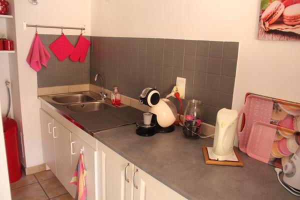 APPARTEMENT RENOVE EN CENTRE VILLE AVEC BALCON ET EMPLACEMENT PARKING