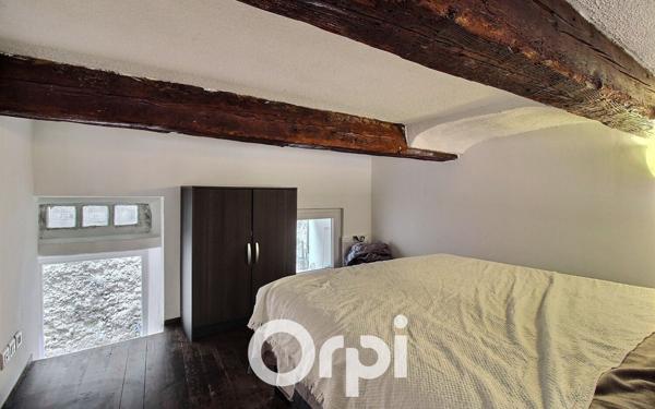 Appartement à louer    2 pièces • 41 m2 Marseille 6