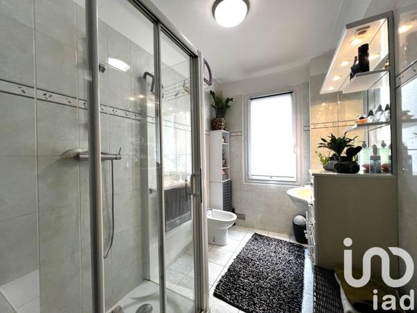 Appartement à vendre 4 pièces 75 m² Paray-Vieille-Poste