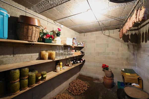 Spacieuse maison de village avec charme et potentiel